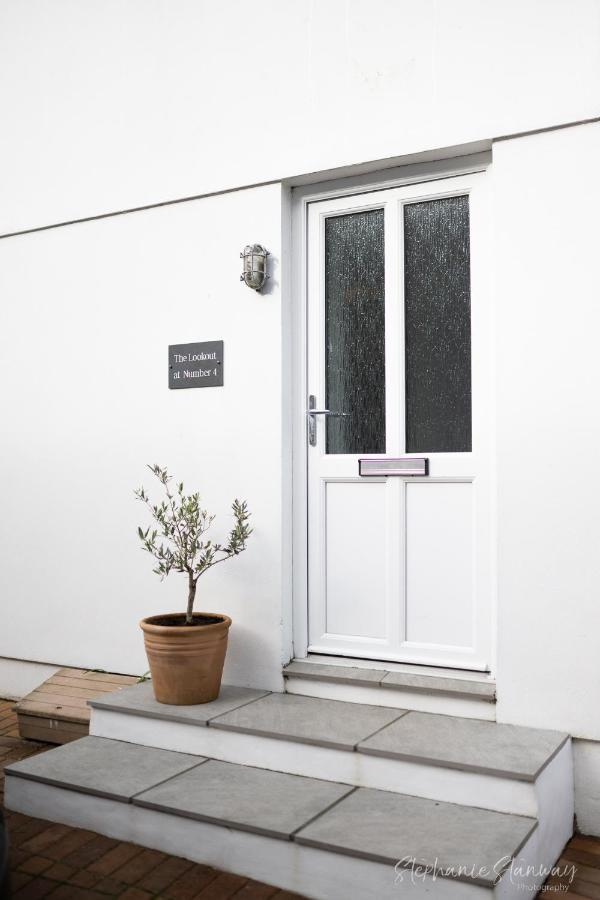 The Lookout, Modern Home From Home, Sleeps 5, With Private Parking & Outside Terrace St Ives Buitenkant foto