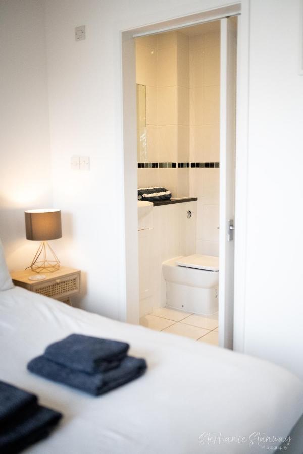 The Lookout, Modern Home From Home, Sleeps 5, With Private Parking & Outside Terrace St Ives Buitenkant foto